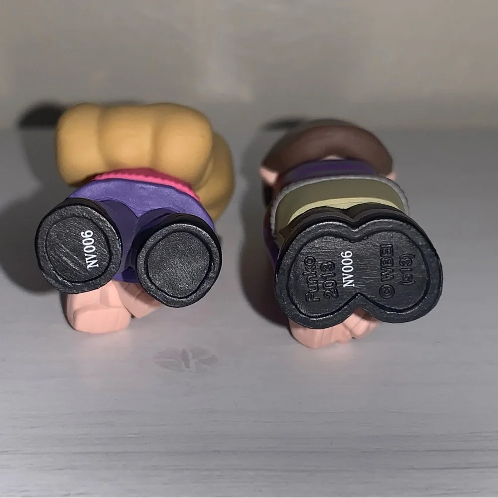 The Big Bang Theory Lot of 2 Funko Mystery Minis Bernadette & Amy Figures 2013 - Picture 8 of 8